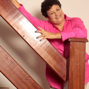 Odete Reis representando planejamento financeiro e construção da aposentadoria ao longo da vida.