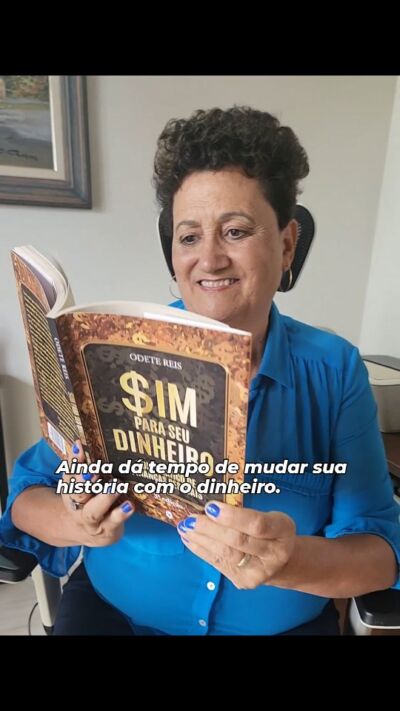 Abril já começou.
E eu te faço uma pergunta simples:
você já começou a cuidar do seu dinheiro este ano?

Porque a verdade é uma só:
o tempo passa… e quem não muda as atitudes,
repete os mesmos resultados.

Não precisa ser perfeito.
Mas precisa começar.

🌿 Organizar
🌿 Entender
🌿 Agir

Pequenos passos hoje
fazem uma grande diferença no seu final de ano.

E você… vai continuar como está
ou vai dizer SIM para o seu dinheiro?

#OdeteReis #SimParaSeuDinheiro #EducaçãoFinanceira