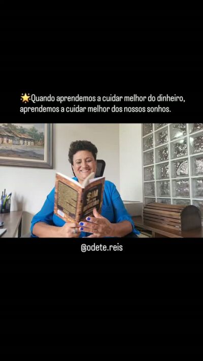 ✨ Quando aprendemos a cuidar melhor do dinheiro, também aprendemos a cuidar melhor dos nossos sonhos.

A educação financeira nos ajuda a fazer escolhas com mais consciência, leveza e propósito.

Dinheiro não é só conta para pagar. É também caminho para realizar, planejar e viver com mais tranquilidade.

Diga SIM para você, para o seu dinheiro e realize seus sonhos. ✨💙🙏

@odete.reis

#OdeteReis #OdeteReisPalestrante #SimParaSeuDinheiro #EducaçãoFinanceira