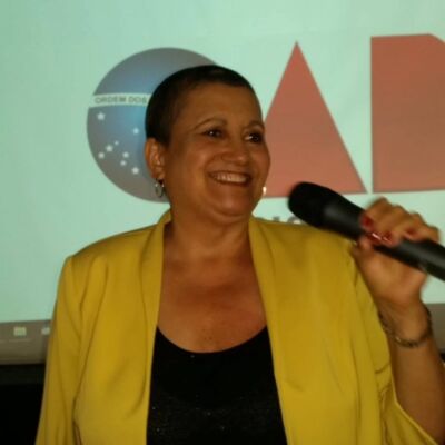 #TBT de 10 anos atrás, em uma palestra muito especial para os colaboradores da OAB, em Brasília.

Um momento marcante da minha caminhada como educadora financeira, cheio de alegria, aprendizado e propósito.

Olhar para trás é também reconhecer cada passo dado, cada desafio superado e cada oportunidade de levar educação financeira a mais pessoas.

Avante, dizendo $IM para a vida, para os sonhos e para o dinheiro com mais consciência. ✨

#EducaçãoFinanceira #OdeteReis #SimParaSeuDinheiro #superação